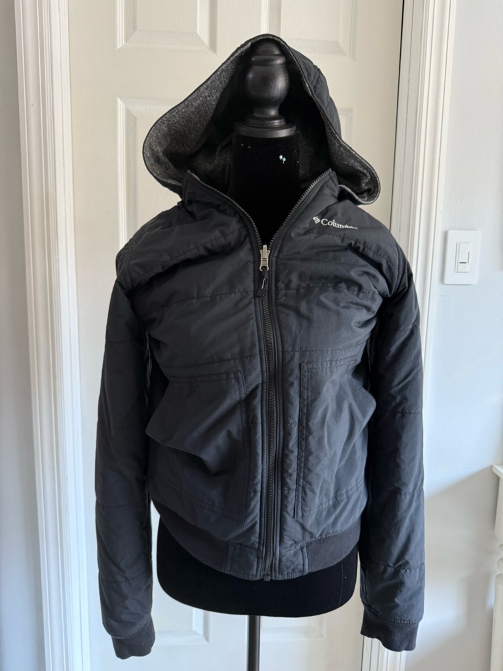 Columbia youth Black/Grey reversible Hooded Puffer Jacket